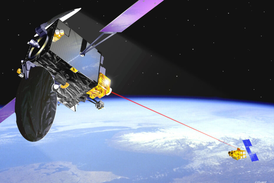 Laser communications for satellite IoT